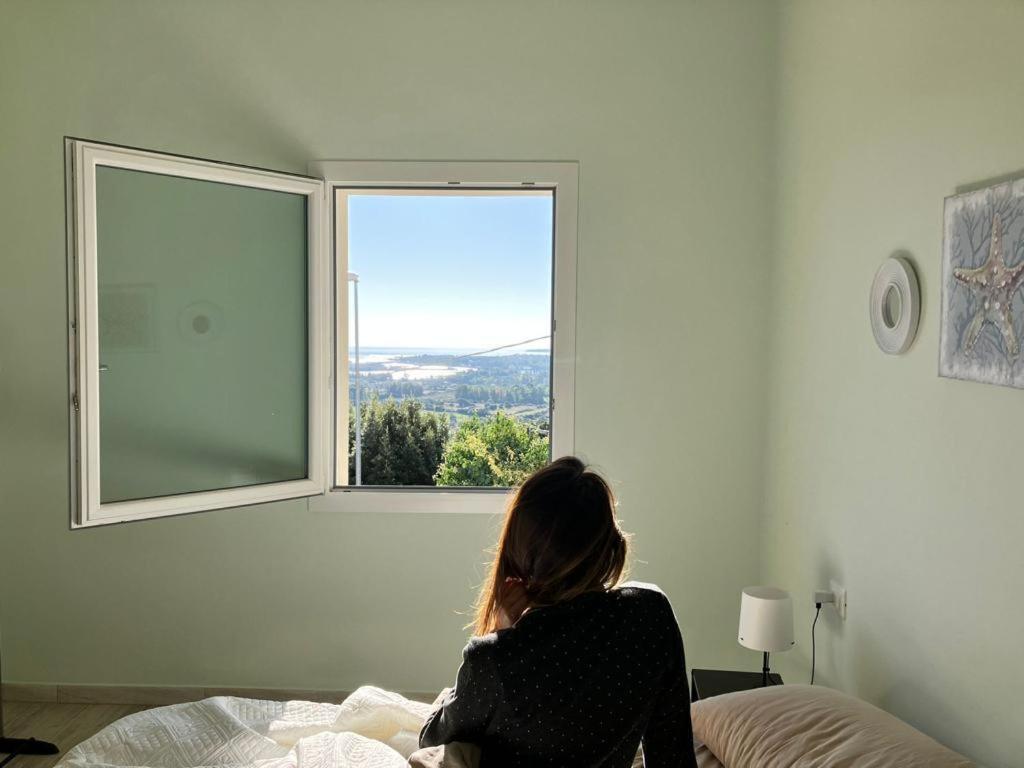 Appartement Domo Deledda à Posada  Extérieur photo
