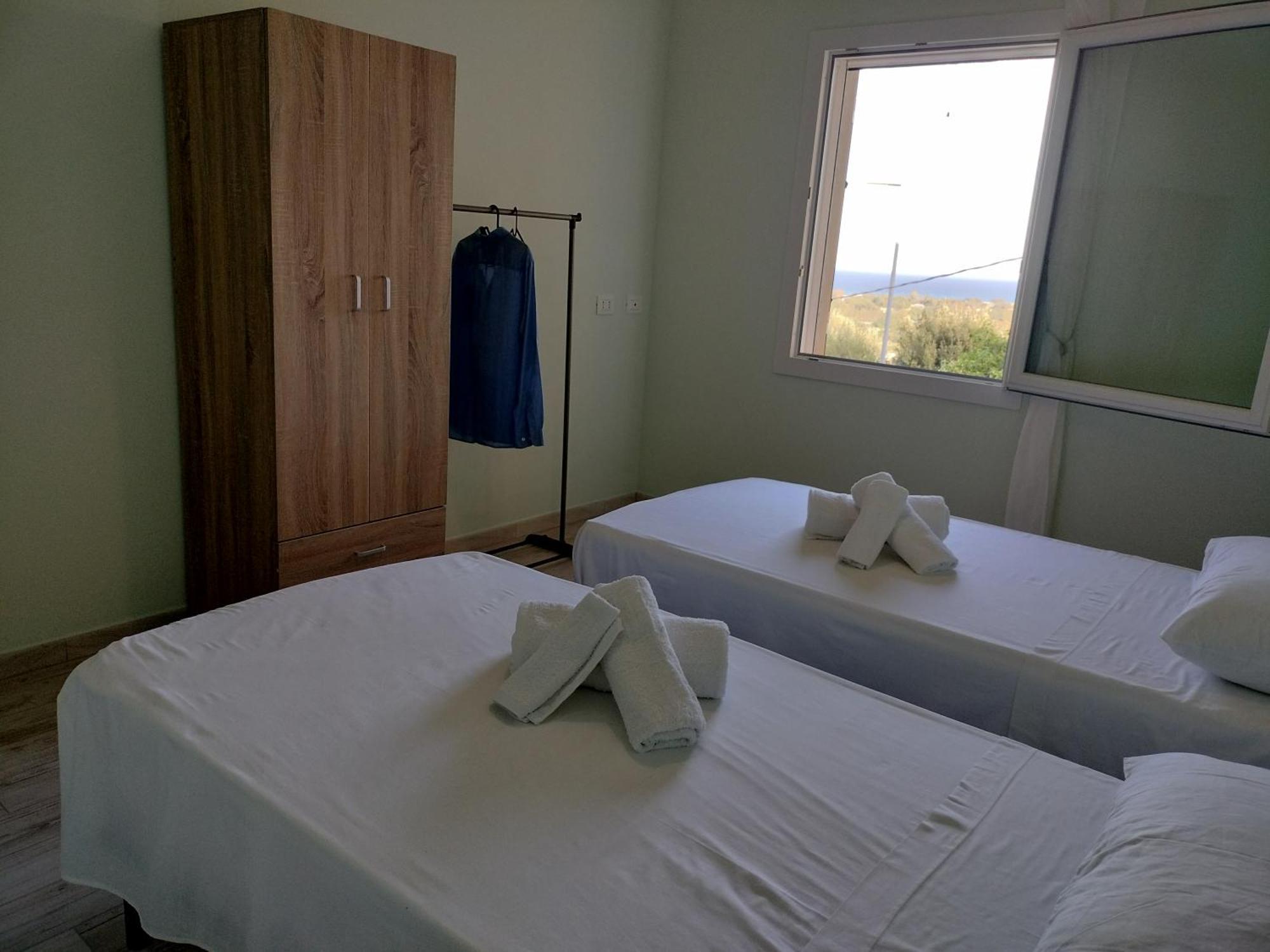Appartement Domo Deledda à Posada  Extérieur photo